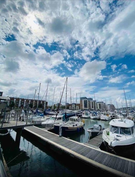 Cosy Apartment At The Marina Portishead Zewnętrze zdjęcie